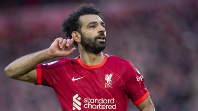 ليفربول يحتفل بمحمد صلاح بعد تتويجه بلقب هداف الدوري الإنجليزي 