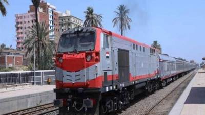 "وزراة النقل" تناشد المواطنين بعدم إلقاء المخلفات على شريط السكك الحديدية 