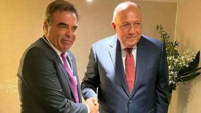 وزير الخارجية يلتقي نائب رئيس المفوضية الأوروبية مفوض الترويج لأسلوب الحياة الأوروبي