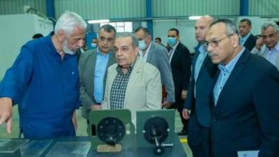 "وزير الأنتاج الحربي" يتفقد مشروع إعادة التمركز بشركة هليوبوليس للصناعات الكيماوية