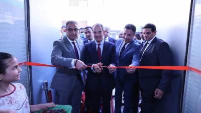 وزير الاتصالات يفتتح مكتب بريد" قلهانة" بعد تطويره لتقديم الخدمات المالية