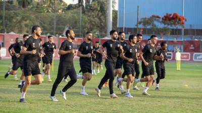 أليو ديانج والسولية وحمدي فتحي يشاركون في مران الأهلي استعدادًا لمواجهة الوداد