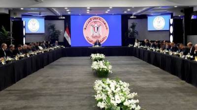 "مدبولي" يستمع لوجهات نظر رؤساء اللجان حيال مختلف القضايا الوطنية