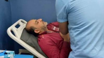 الإعلامي محمد شبانة يتعرض لوعكه صحية وينقل إلي المستشفي