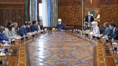 شيخ الأزهر: الإرهاب ظاهرة سياسية وليست دينية صنعتة الأنظمة الغربية وصدرته للعالم