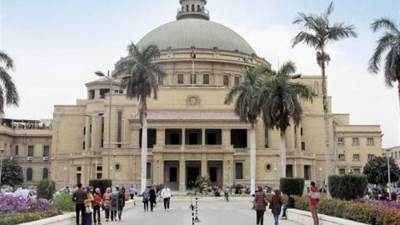 ما حقيقة استبعاد طلاب مصريين من دخول كلية طب قصر العيني؟