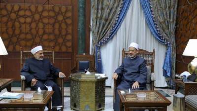 "شيخ الأزهر" يستقبل وفدا عراقيا للنقاش حول دور العلماء في خدمة المجتمع