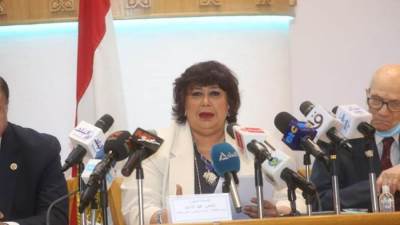 وزيرة الثقافة تفتتح مؤتمر علامات فارقة وإنجازات مضيئة