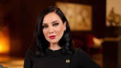 رأيت كل الانبياء في المنام.. سلاف فواخرجي تثير الجدل من جديد 