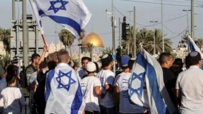 المستوطنون اليهود يرددون هتافات مسيئة "للنبي محمد" واخرى تنادي بالموت للعرب