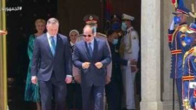 "الرئيس السيسي" يستقبل نظيرة البولندي بقصر الاتحادية 