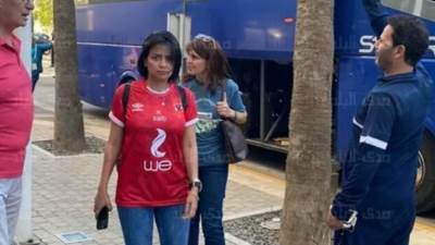 سهر الصايغ وبعض الفنانين يوصلوا ملعب المركب الخامس بالمغرب