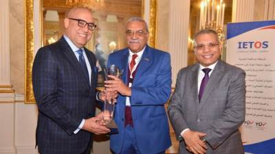 «الجزار» يلتقى الشركات العالمية لمناقشة خطة الدولة لتوطين الصناعات المتعلقة بمياه الشرب