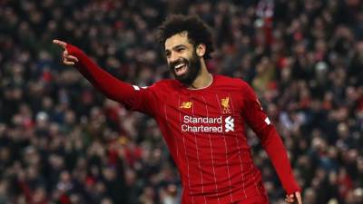 "محمد صلاح" يصل إلى مطار القاهرة للانضمام لمعسكر المنتخب 