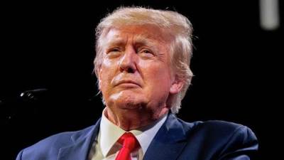 عاجل.. تصريح خطير من ترامب ويوجه رسالة لـ هيلاري كلينتون