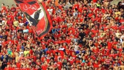 مشجع أهلاوي يقيم دعوى قضائية ضد اتحاد الكرة بسبب إخفاء إستضافة نهائي أفريقيا