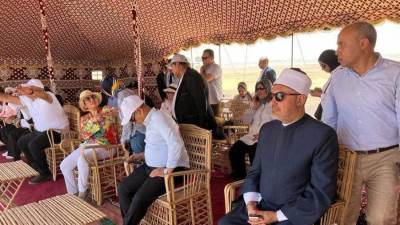 "وفد أزهري" يشارك في الإعلان عن مدينة" الخارجة" مدينة خضراء صديقة للبيئة