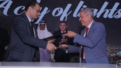 باستثمارات أكثر من 30 مليار جنيه "النصر للإسكان" توقع عقد تطوير كورنيش المقطم