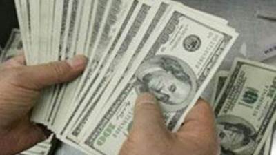 تعرف على أسعار الدولار في بداية تعاملات اليوم الأثنين 