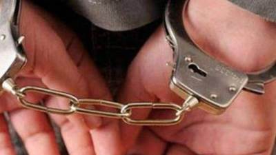 اختلفوا على الميراث.. شاب مصري يقتل والده واشقائة الأربعة 