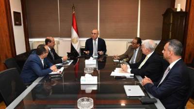 "الجزار" يتابع تقدم الأعمال بمشروع سد ومحطة "جوليوس نيريري" الكهرومائية بتنزانيا 