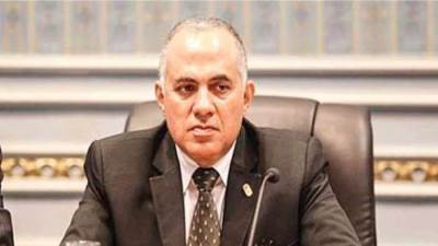 عبدالعاطي: متابعة الموقف المائي بمختلف إدارات الري والصرف لضمان تحقيق المناسيب بالترع