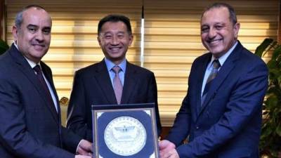 وزير الطيران المدنى يستقبل الرئيس التنفيذي لتحالف ستار العالمي 