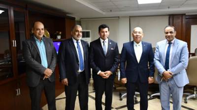 «صبحي» يلتقى رئيس الاتحاد الإفريقي للكاراتيه لمناقشة استضافة مصر لبطولة الدوري العالمي