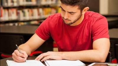 تعرف على جدول امتحانات الثانوية العامة لـ أدبي وعلمي لعام 2022