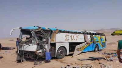 ننشر.. أسماء المصابين في انقلاب أتوبيس على الطريق الدولي بجنوب سيناء