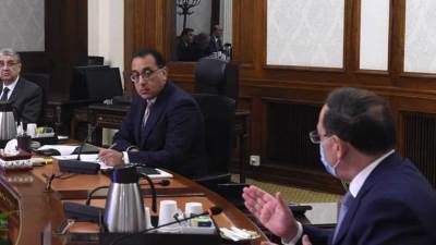 "مدبولي" يتابع الخطط الاستراتيجية لاستخراج خام الفوسفات وتعظيم الإنتاج منه 