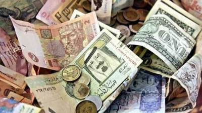 تعرف على أسعار العملات العربية والأجنبية اليوم في البنوك 