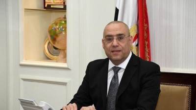 "الجزار" يصدر قرارات إزالة لمخالفات بناء بمدن العاشر وبدر والسادات والساحل الشمالي