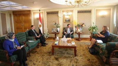 وزير التعليم العالي يبحث آليات التعاون العلمي والبحثي مع كوبا 