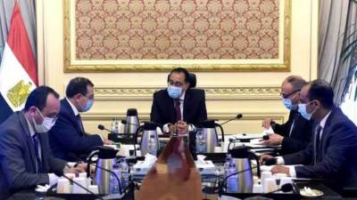 مدبولي يتابع مع وزير البترول تكاليف الرئيس في عدد من الملفات