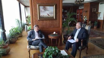 "عبدالعاطي" و"السفير الدنماركى" يبحثان التعاون المشترك بين البلدين في مجال الموارد المائية 