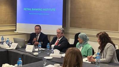 "المعهد المصرفي المصري" و"معهد التجزئة المصرفية بلندن "يوقعان شراكة لمواكبة التطورات 