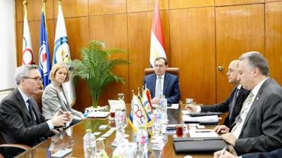 «الملا»: مصر تدعم التعاون مع الشركات التي تنفذ انشطة بمجال الطاقة الخضراء