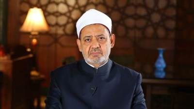 "الأزهر" يرد على تصريحات سعد الدين الهلالي وينهي الجدل بشأن فرضية الحجاب