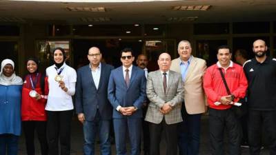 "صبحى" يستقبل أبطال مصر للكاراتيه بعد فوزهم ب7 ميداليات في ألعاب البحر المتوسط