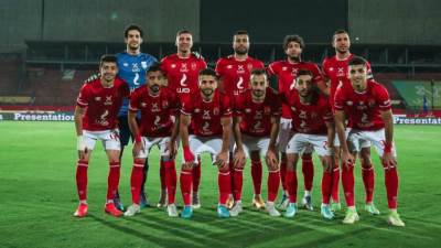 تعرف على تشكيلة الأهلي في مواجهه السموحة الليلة بالدوري 