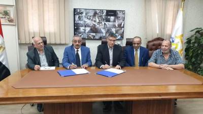 "الإسكان": بُروتوكول تعاون لإحلال مركبات "التوك توك" بأخرى تعمل بالكهرباء