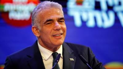 رئيس وزراء إسرائيل الجديد يائير لابيد يتولى مهام منصبه رسمياً.. منتصف الليلة