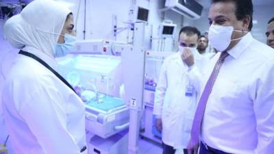 «عبدالغفار» يتفقد مستشفى السلام التخصصي ومركز أورام السلام لمتابعة سير العمل