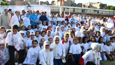 وزير الشباب ومحافظ أسيوط يشهدان فعاليات برنامجى "لياقتى مهارتى"و"ألف بنت ألف حلم"