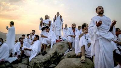 هل يجوز الطواف بالأدوار العلوية بالمسجد الحرام؟.. الأزهر يجيب 