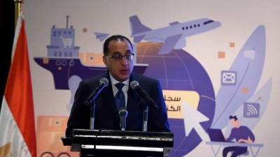 “مدبولي" يشهد احتفالية الإعلان عن افتتاح 6 أفرع خارجية لـ"جسور"