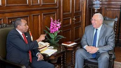 «القصير» يبحث مع مدير المنظمة العربية التعاون بمجال الأمن الغذائي