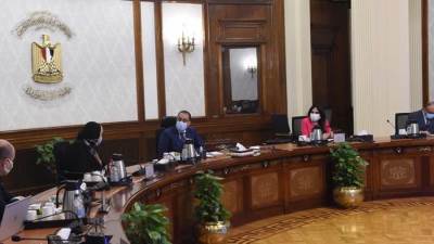 مدبولي يؤكد: أولوية الحكومة في ملف إقامة المجمعات الصناعية هو سرعة التشغيل