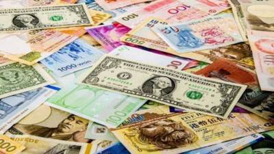 تعرف على أسعار العملات الأجنبية والعربية في بداية تعاملات اليوم 